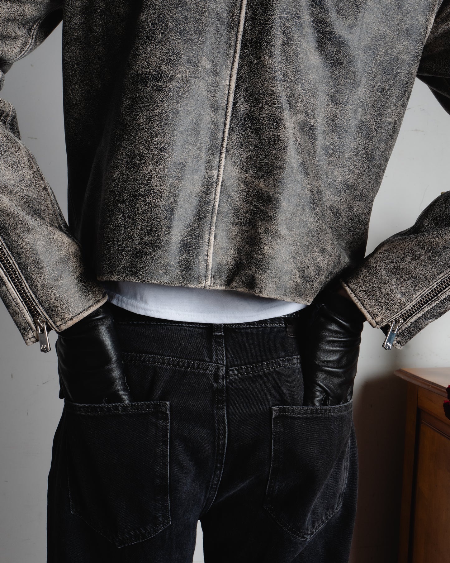 DISTRESSED BLOUSON JACKET